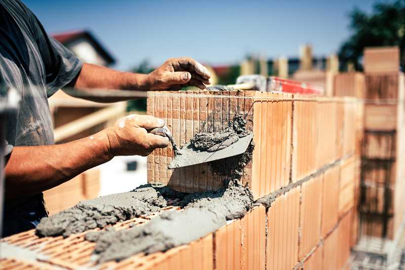 Jaki materiał na budowę ścian? Porównanie materiałów